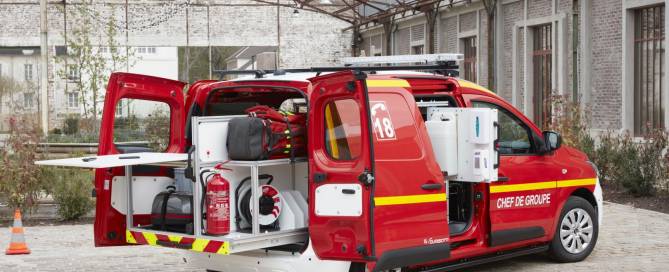 Renault EXPRESS Umbau Feuerwehr Laderaum Autohaus Schouren