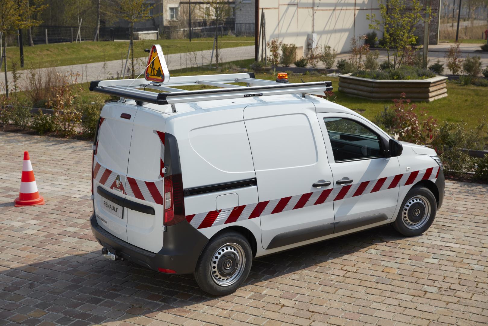 Renault EXPRESS Umbau Baustellenfahrzeug Heckansicht Autohaus Schouren